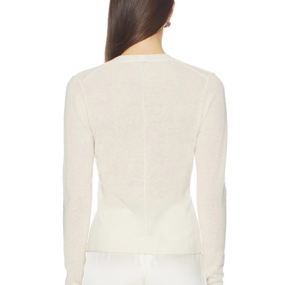 SKIMS- Sheer Cashmere Cardigan in Egret Super Soft Button up New
Size-Large - Picture 3 of 12